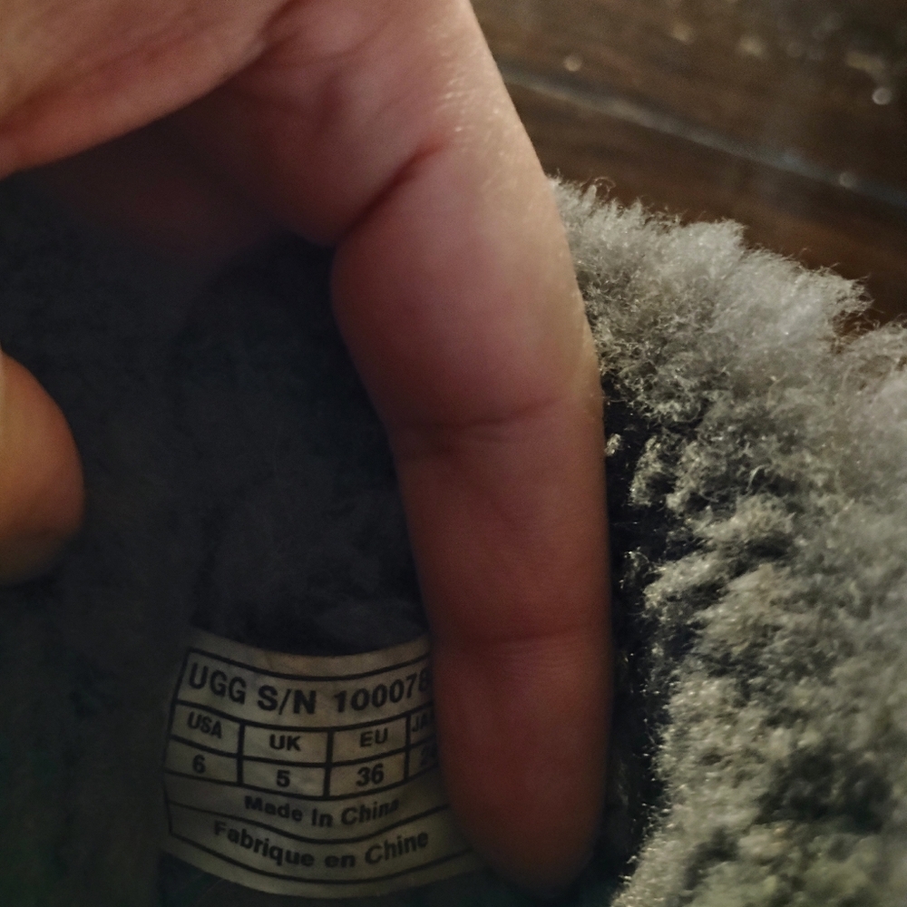 UGG Gray Faux-Shearling Lined Boot - Picture 4 of 5
